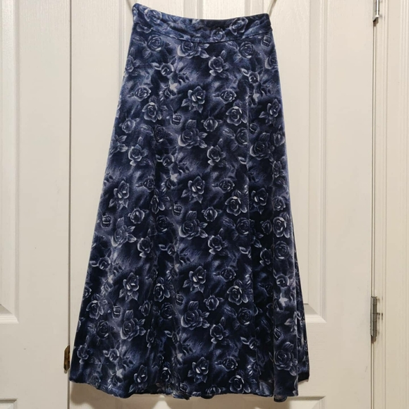 Vintage Velvety Blue Floral Print Maxi Skirt - Picture 2 of 11